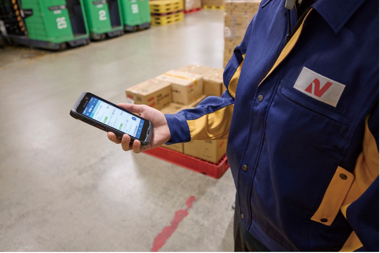 荷物の状況を端末から登録してシステムに反映することで可視化が可能に