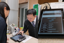 写真：操作が簡単な「対面ホンヤク」